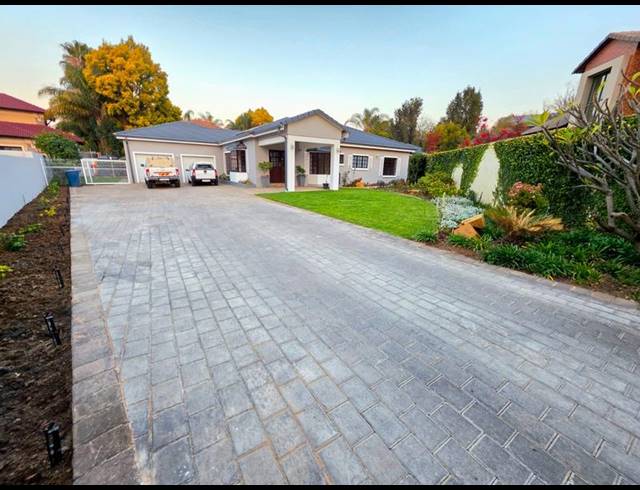 4 BEDROOM PROPERTY TO RENT IN SIX FOUNTAINS RESIDENTIAL ESTATE